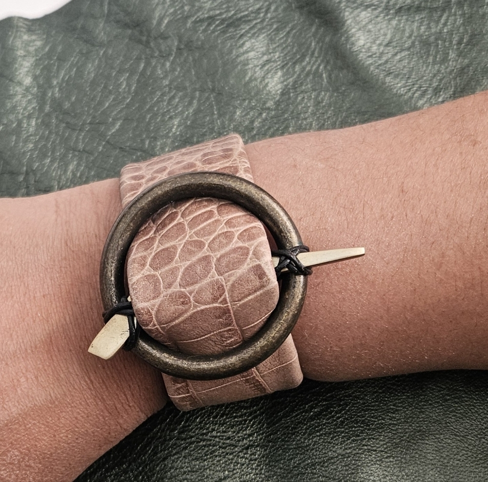 NWOT Handmade Leather cuff bracelet, brass ring, goldtone spike